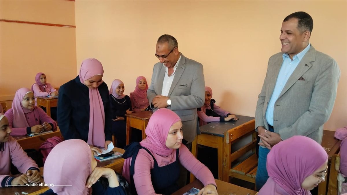 متابعه ميدانية لمتابعة انتظام العملية التعليمية ورفع كفاءة الأداء داخل المدارس، 