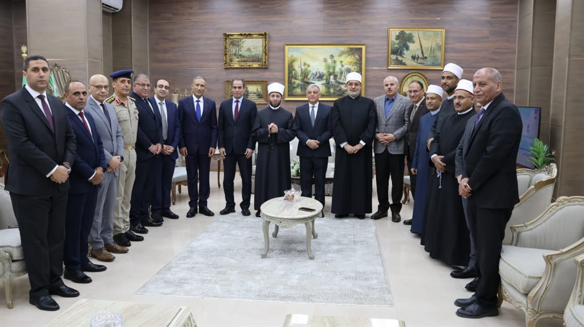 جانب من مراسم الاستقبال، فيتو