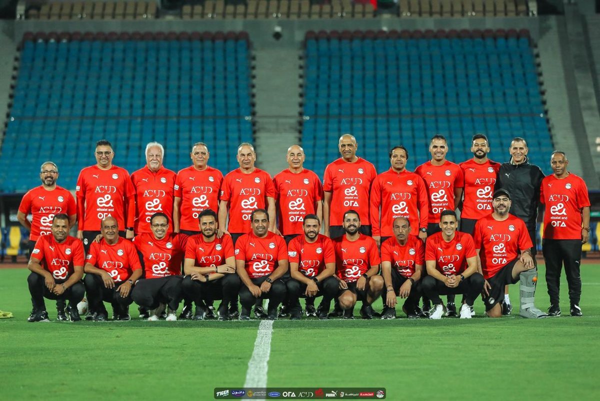 الجهاز الفني والإداري لمنتخب مصر الأول لكرة القدم، فيتو