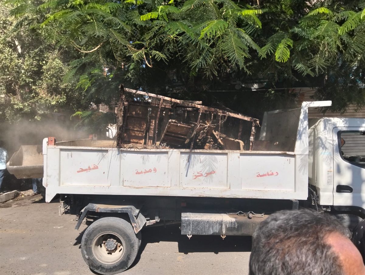 جانب من الحملة، فيتو