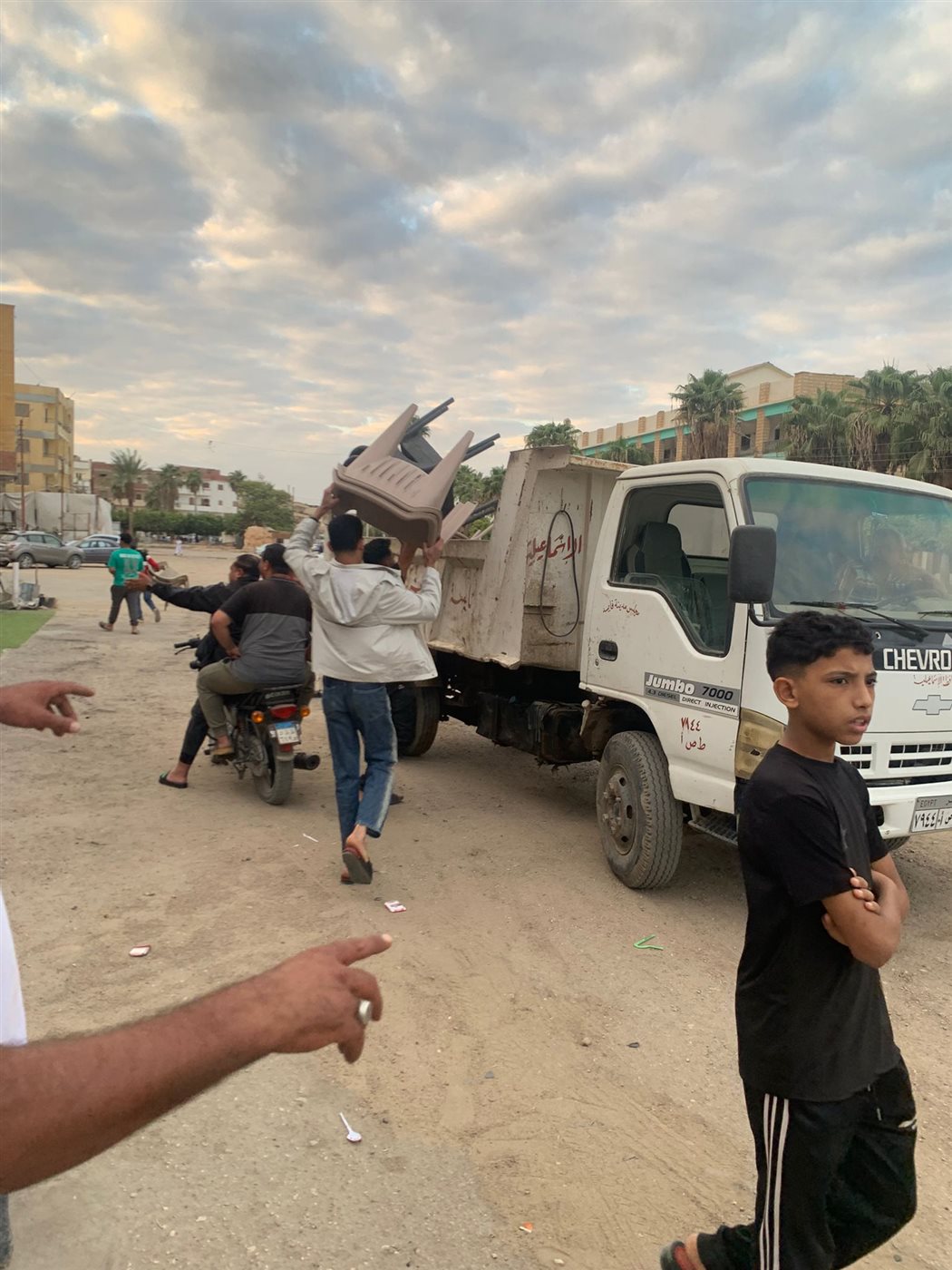 جانب من الحملة، فيتو