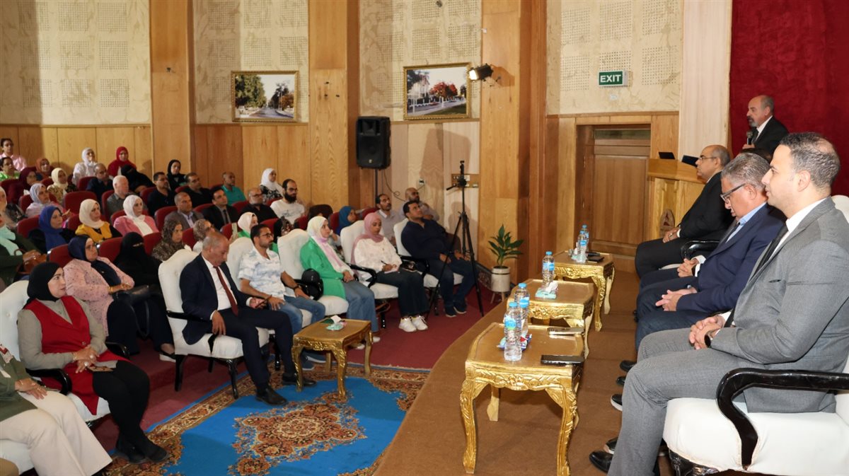 جانب من فعاليات الندوة، فيتو