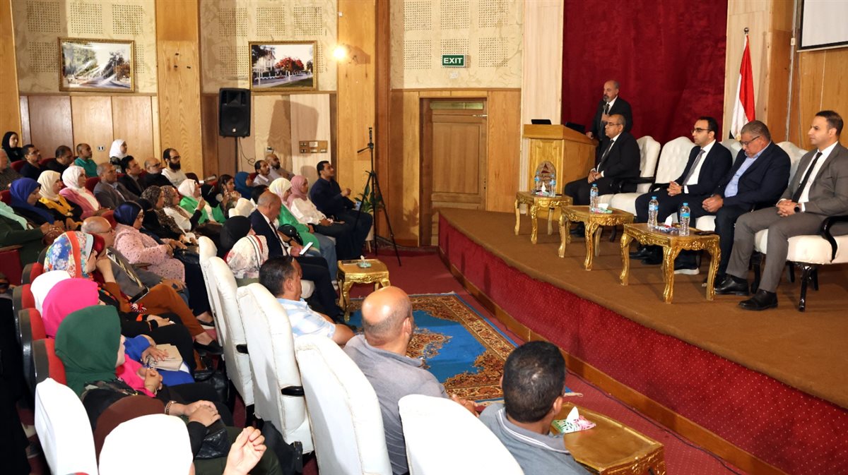 جانب من فعاليات الندوة، فيتو