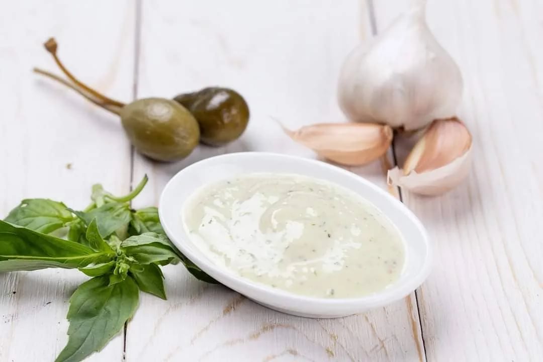 مكونات صوص الزبادي بالنعناع