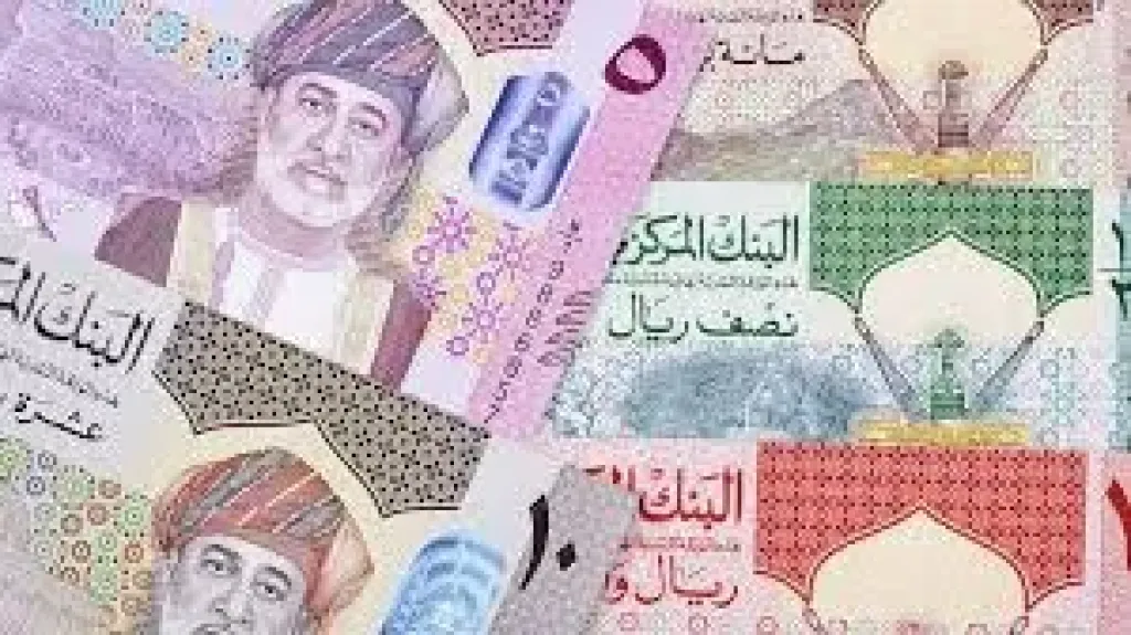 سعر الريال العماني 