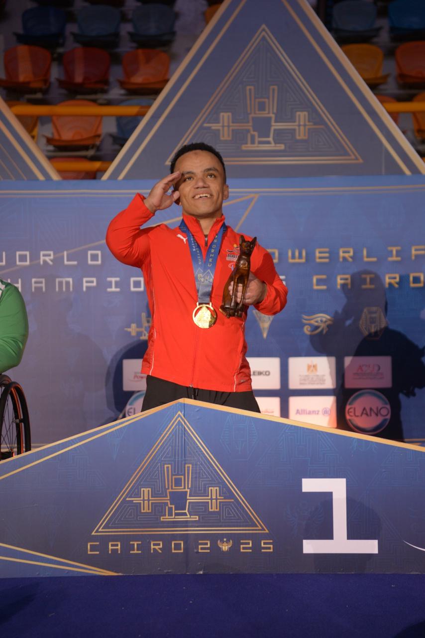 وزير الشباب والرياضة يشيد بأداء منتخب مصر لرفع الأثقال البارالمبي في بطولة العالم