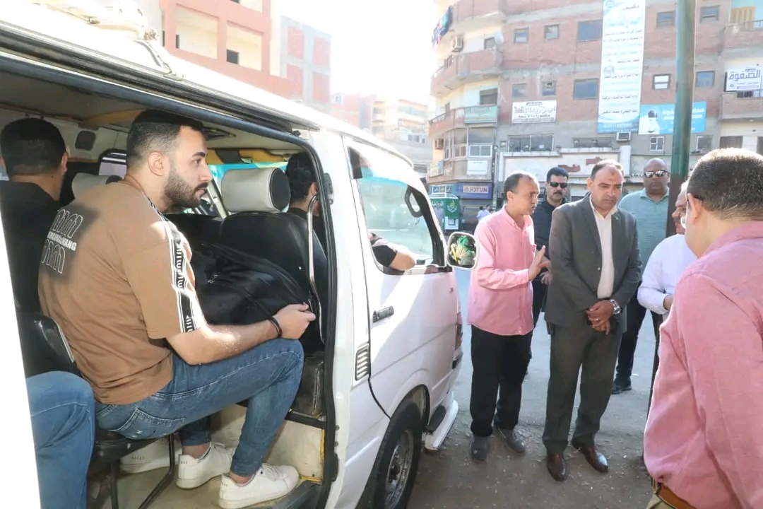 محافظ الشرقية يتفقد مواقف السيارات،فيتو