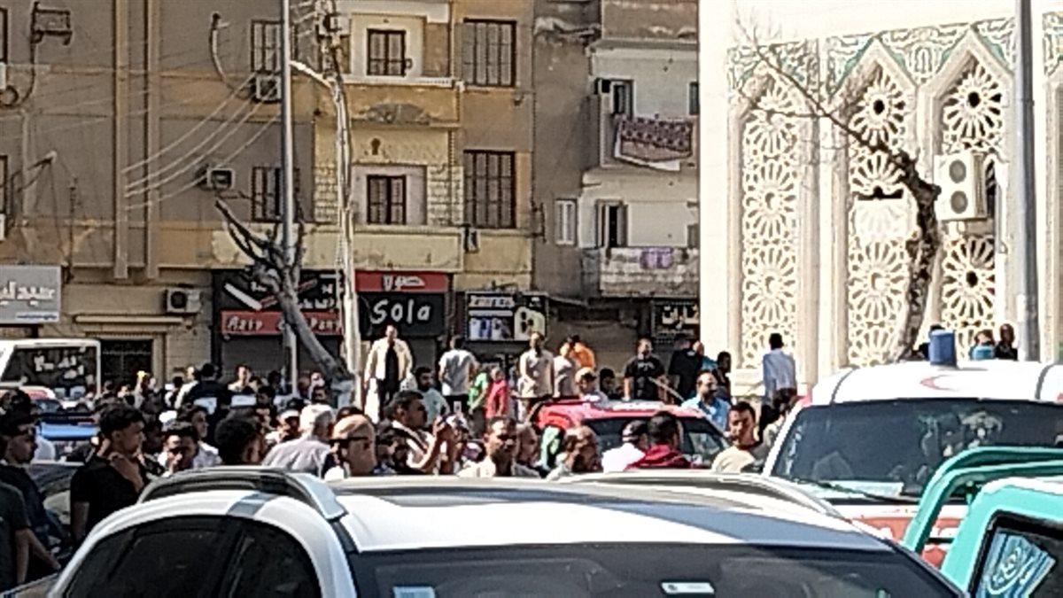 جانب من تشيع الجثمان، فيتو