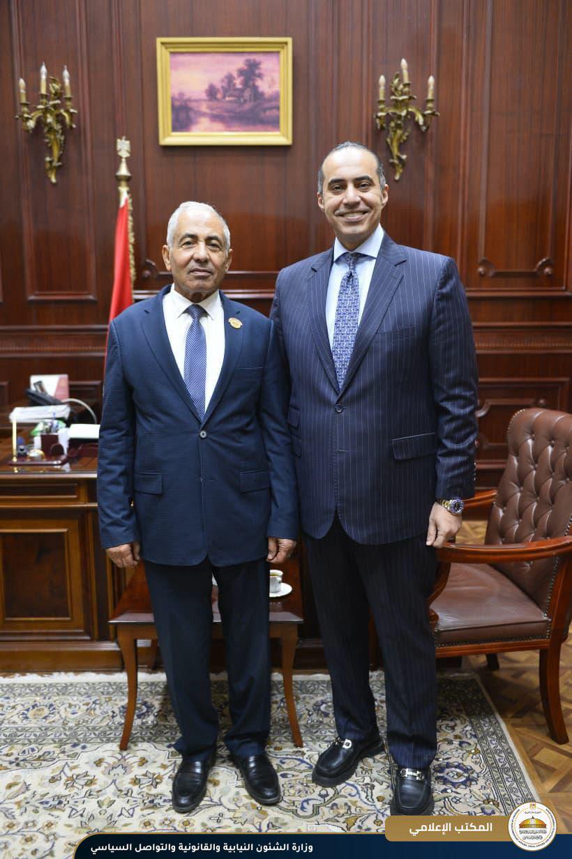 وزير الشئون النيابية مع وكيل مجلس الشيوخ أحمد العوضي 