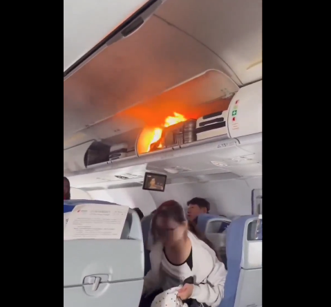 اشتعال النار في طائرة يثير فزع الركاب، فيتو