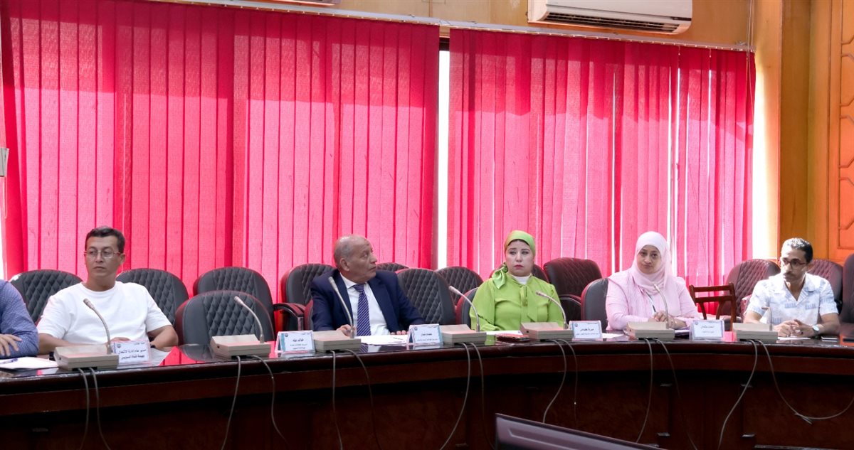 جانب من الاجتماع، فيتو