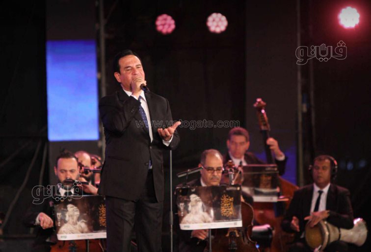  المطرب محمد ثروت (1)