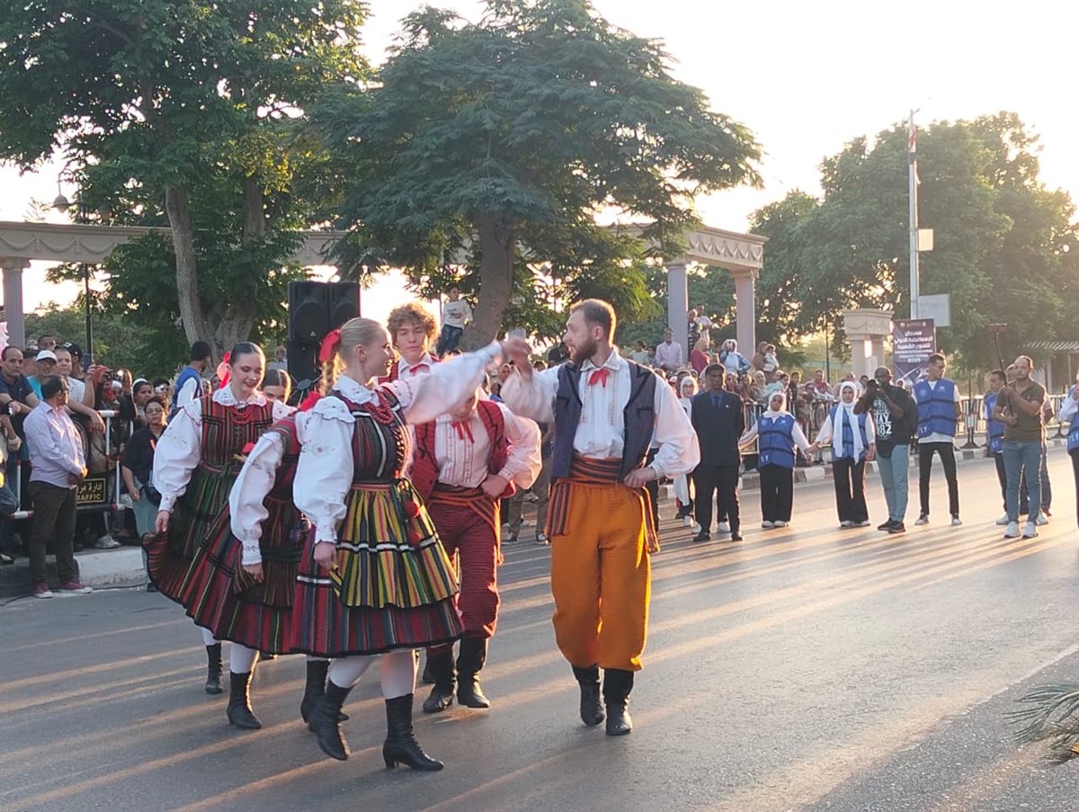 جانب من فاعليات الديفيلية، فيتو