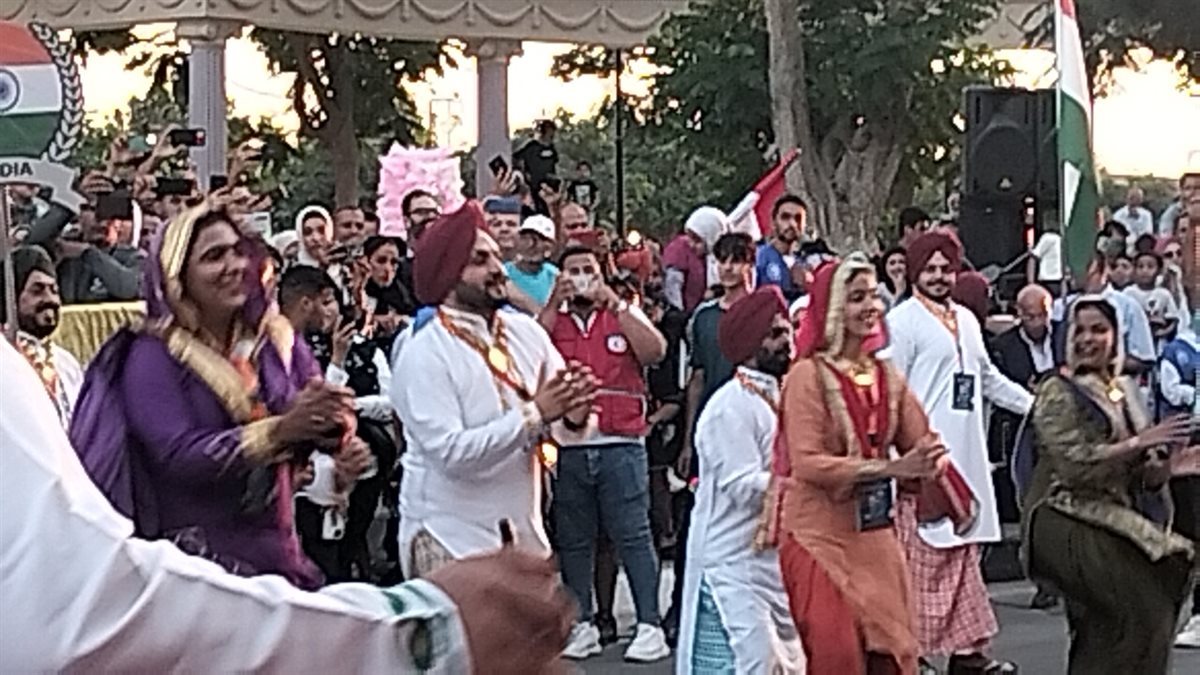 جانب من فاعليات الديفيلية، فيتو