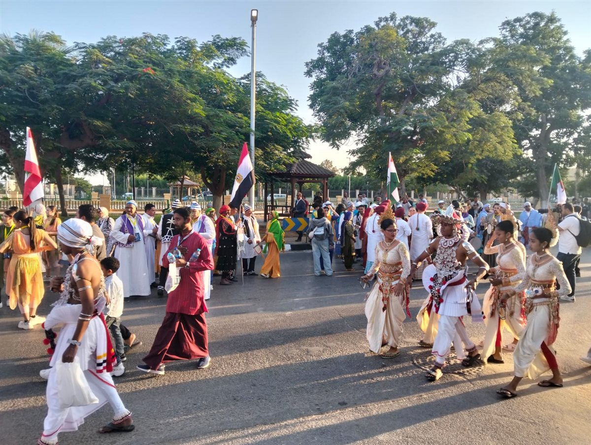 ديفلية مهرجان الفنون الشعبية بالإسماعيلية، فيتو