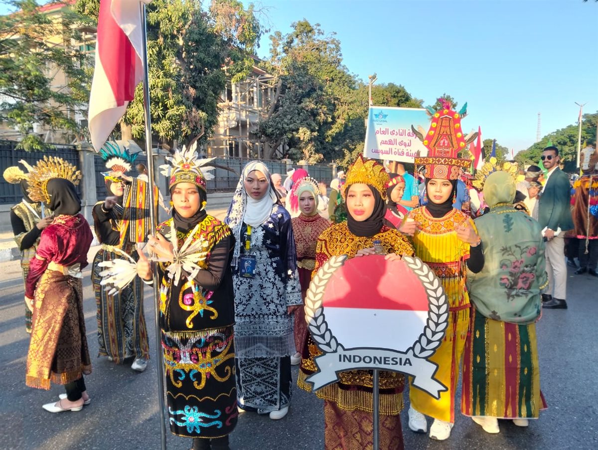 ديفلية مهرجان الفنون الشعبية بالإسماعيلية، فيتو