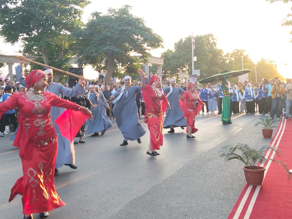 ديفلية مهرجان الفنون الشعبية بالإسماعيلية، فيتو