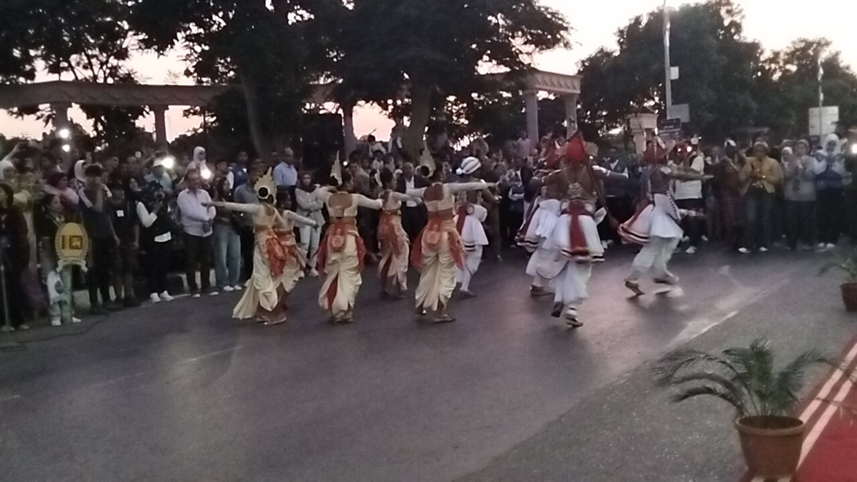 ديفلية مهرجان الفنون الشعبية بالإسماعيلية، فيتو