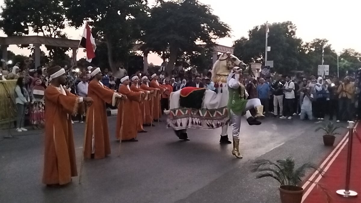 ديفلية مهرجان الفنون الشعبية بالإسماعيلية، فيتو