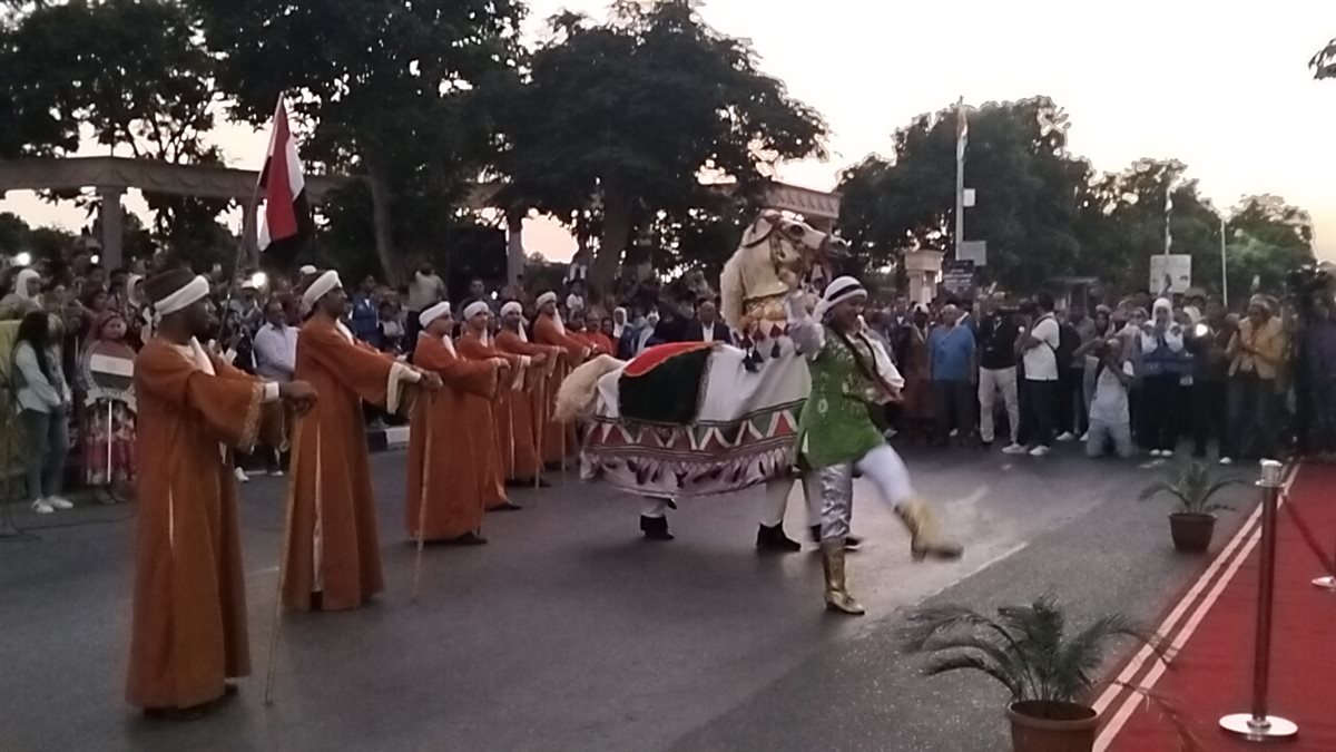 ديفلية مهرجان الفنون الشعبية بالإسماعيلية، فيتو