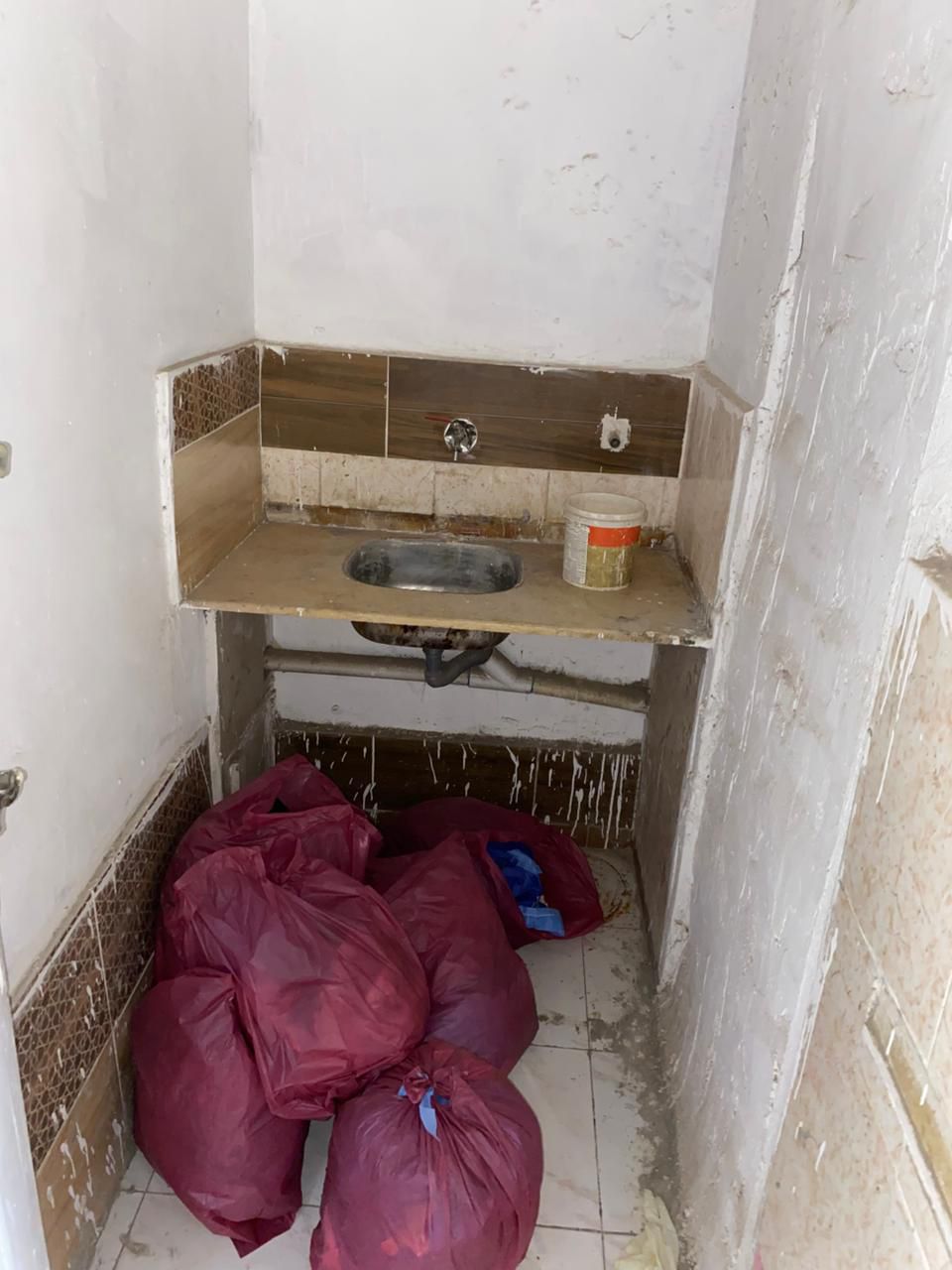 جانب من المخالفات، فيتو