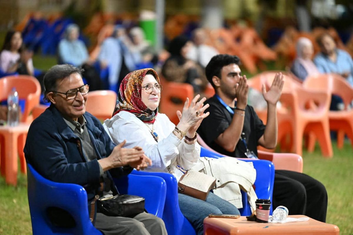 جانب من تفاعل الجمهور مع العروض، فيتو