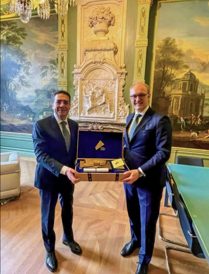 ڨيليم ألكساندر ملك هولندا تلقي دعوة حضور حفل افتتاح المتحف المصري الكبير، فيتو