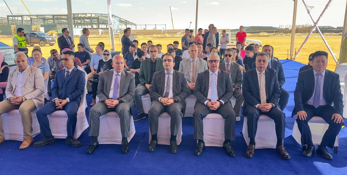 جانب من مراسم وضع حجر الأساس، فيتو