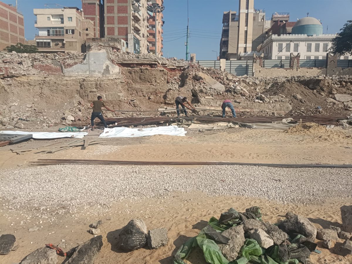 غلق فتحة غير شرعية للمرور ببنها، فيتو