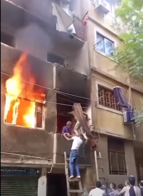 إنقاذ مسن من حريق شب في شقته، فيتو