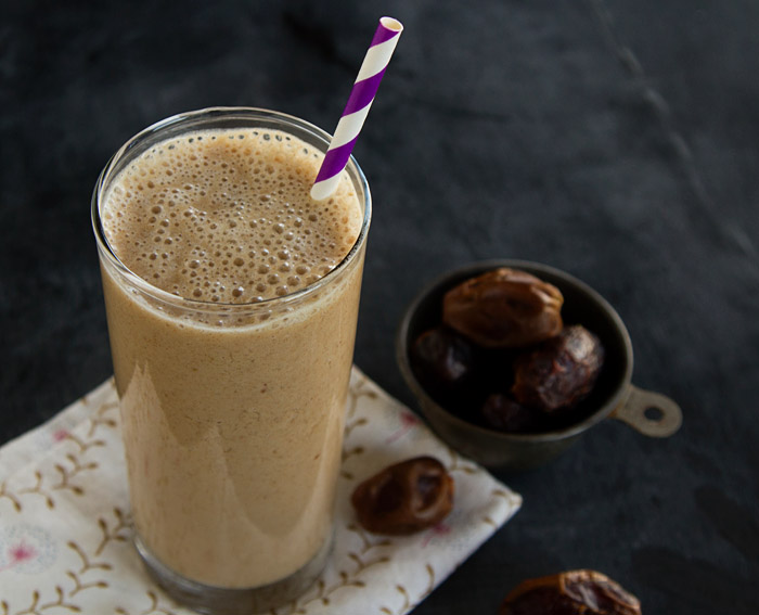 مشروب التمر بالموز