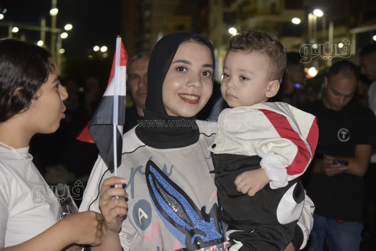 أهالي بورسعيد يتابعون افتتاح المتحف المصري الكبير، فيتو