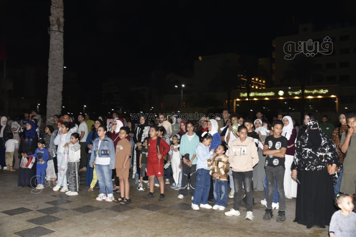 أهالي بورسعيد يتابعون افتتاح المتحف المصري الكبير، فيتو