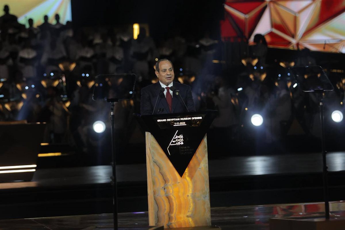 السيسي خلال افتتاح المتحف المصري الكبير، فيتو
