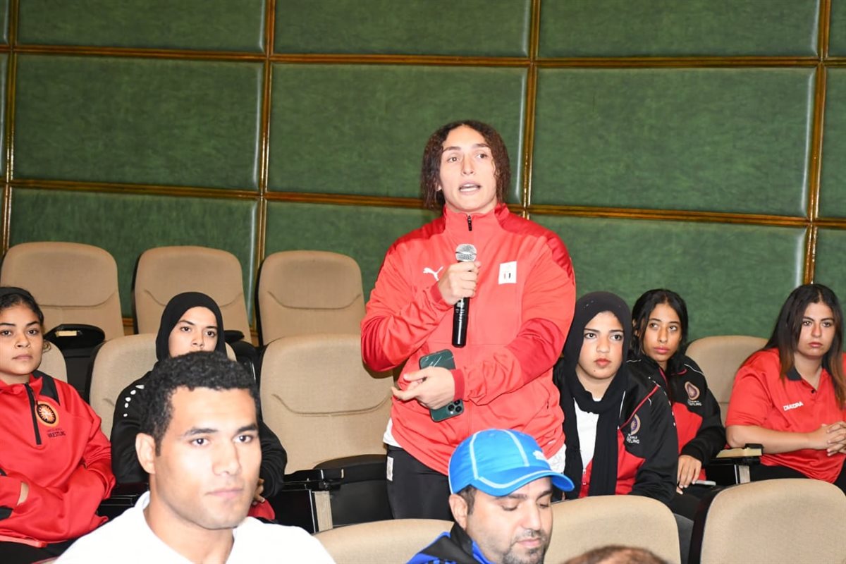 وزير الرياضة ورئيس الأوليمبية يناقشان خطة دعم أبطال المصارعة استعدادًا لبطولات العالم والأولمبياد