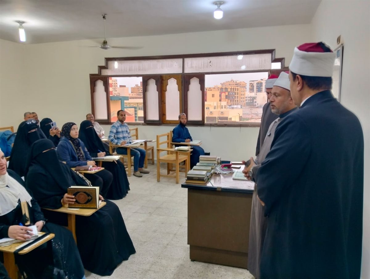 جانب من انطلاق الدراسة بالمركز الثقافي الإسلامي بالإسماعيلية، فيتو