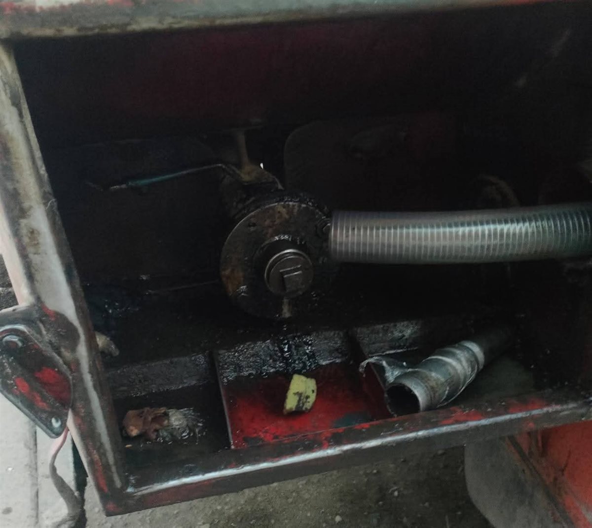 التحفظ علي زيت طعام مجهول المصدر بالقليوبية،فيتو