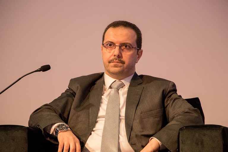 د. وليد عباس، فيتو