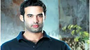 هيثم أحمد زكى 