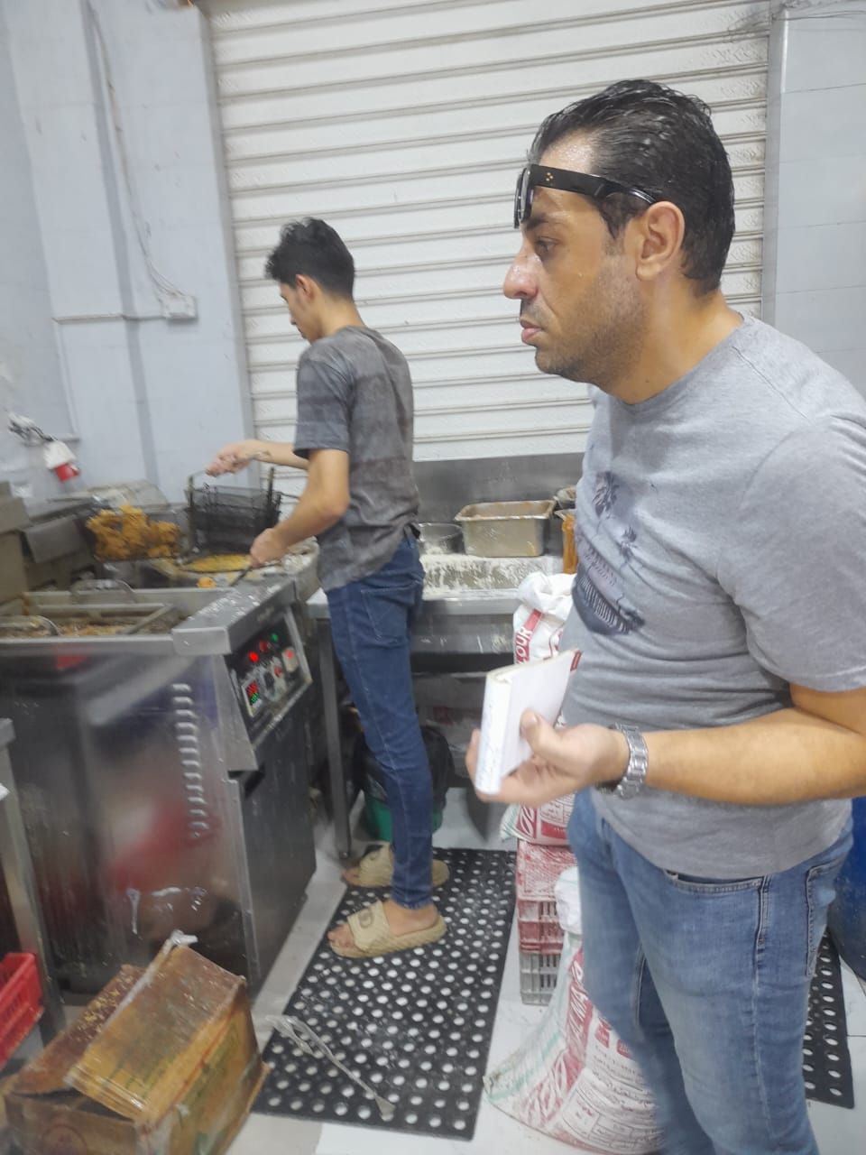 جانب من الحملة،فيتو