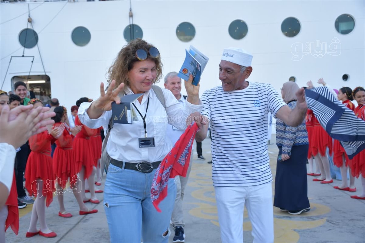 بورسعيد تستقبل 2700 سائح أجنبي على متن السفينة MSC Armonia، فيتو&nbsp;