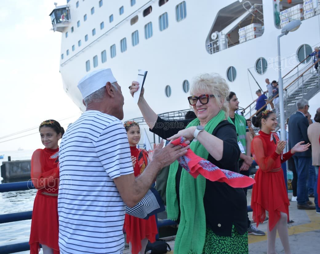 بورسعيد تستقبل 2700 سائح أجنبي على متن السفينة MSC Armonia، فيتو&nbsp;