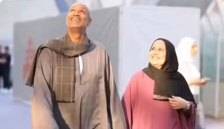عم رشاد وزوجته في المتحف المصري الكبير، فيتو