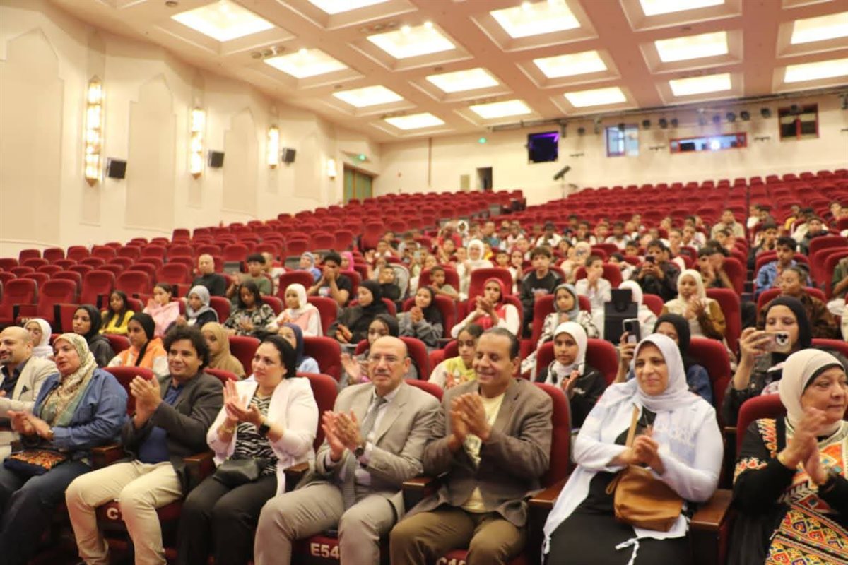 جانب من الافتتاح، فيتو