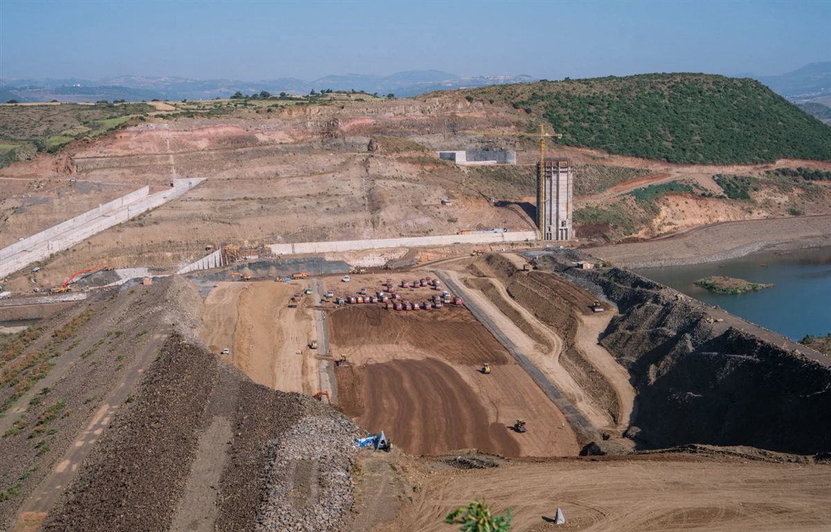 بناء سد ضخم في إثيوبيا، فيتو