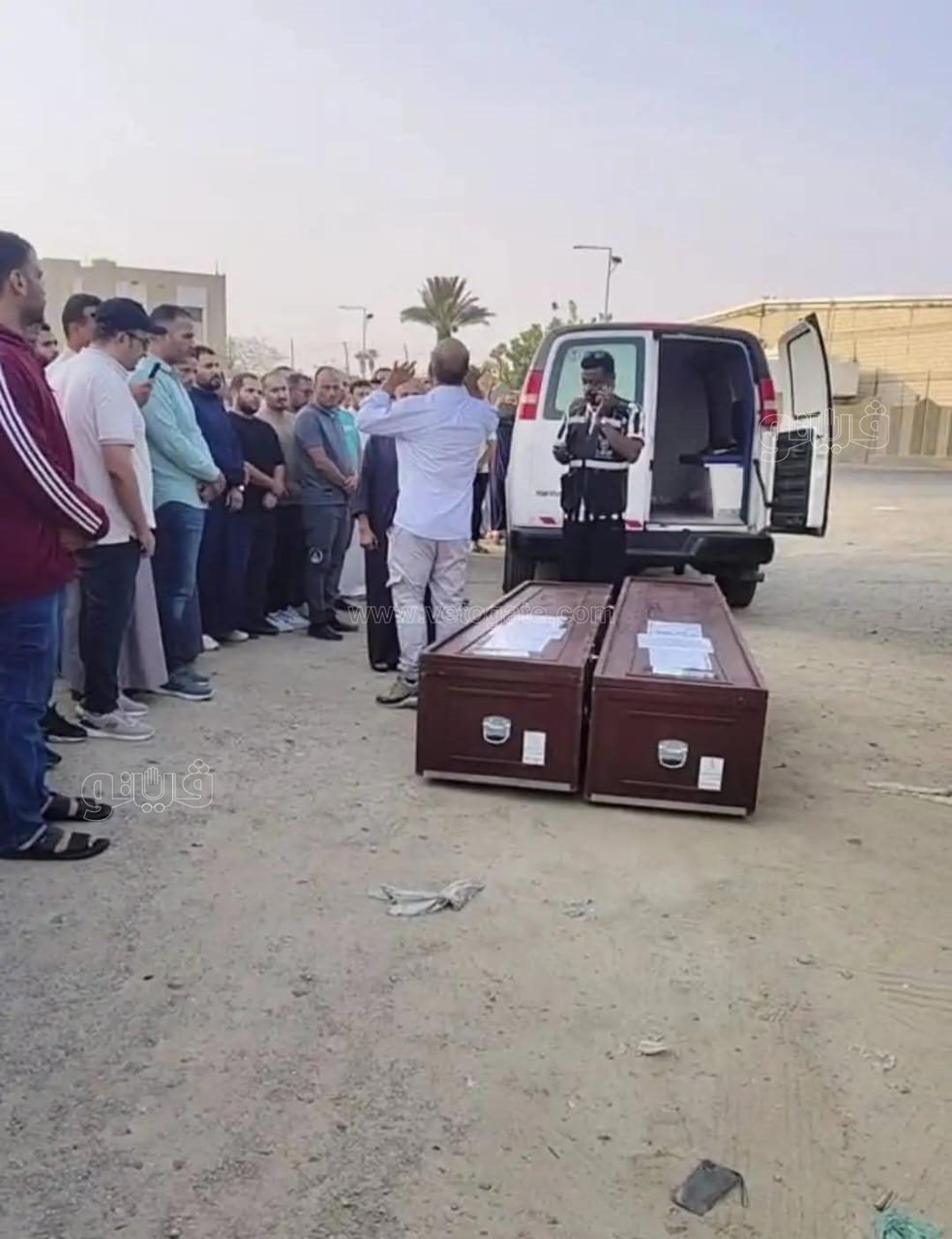 لحظة استلام جثامين ضحايا حادث السعودية،فيتو