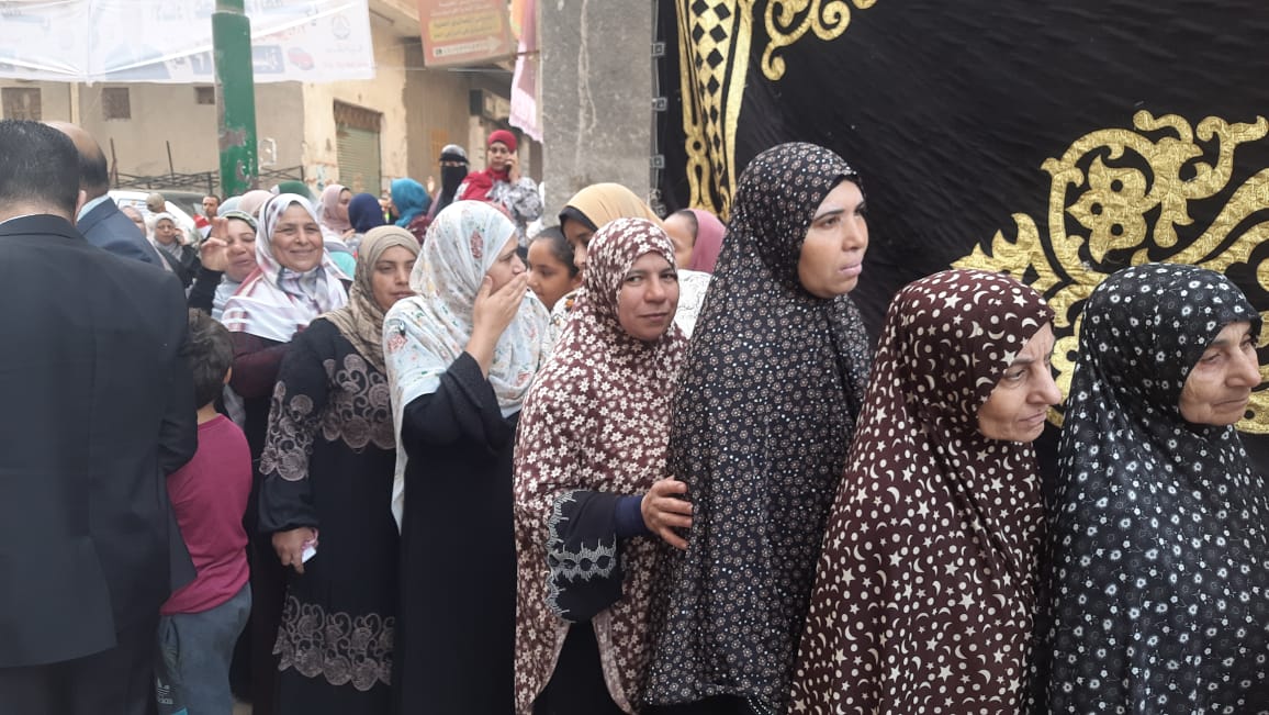 اقبال نسائي علي لجان البحيرة