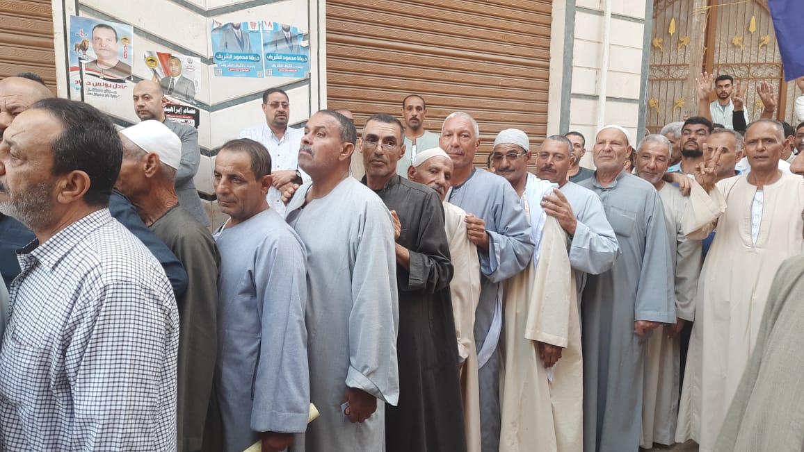 أهالي البحييرة يدلون باصواتهم