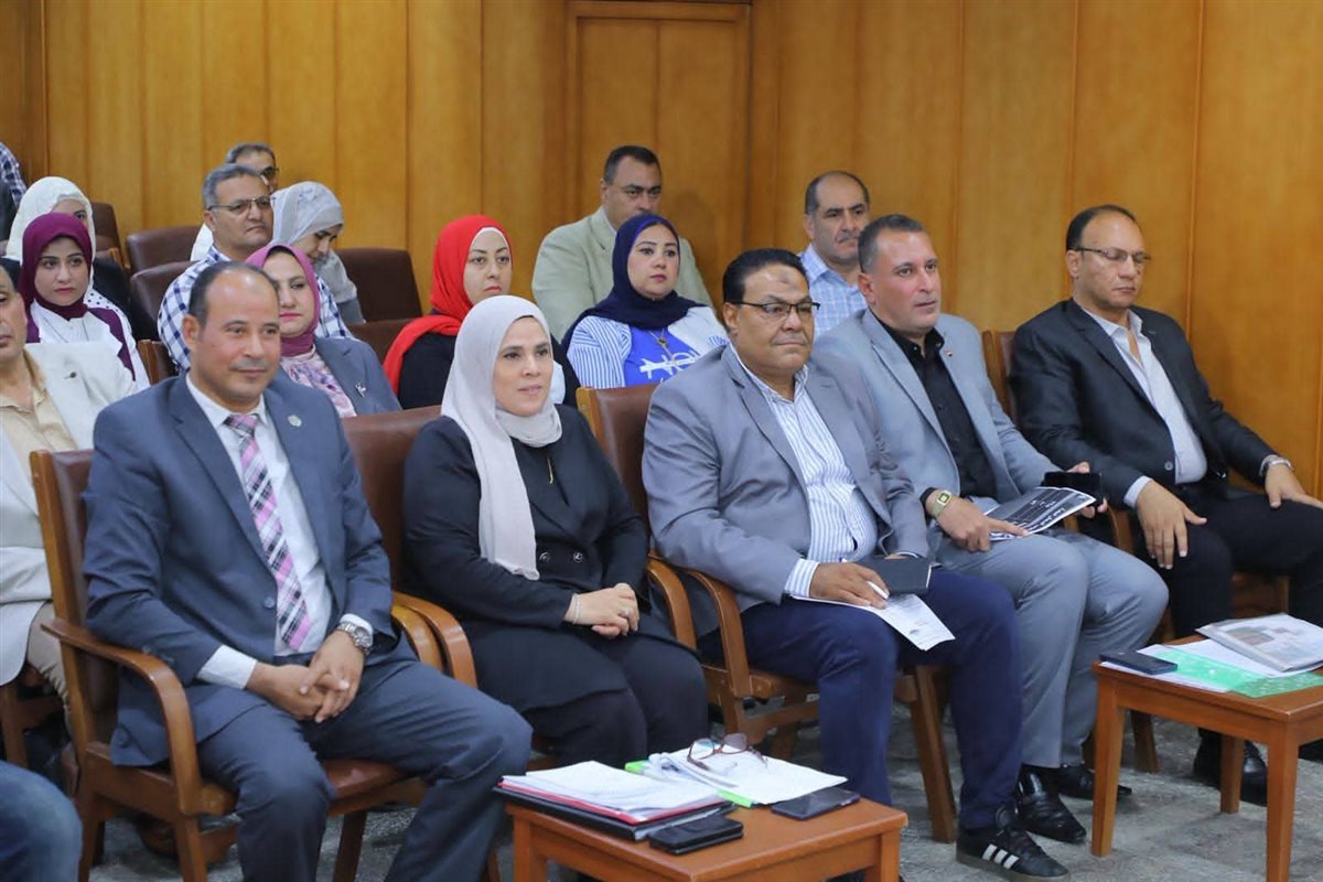 اجتماع المجىس التنفيذي لمحافظة دمياط
