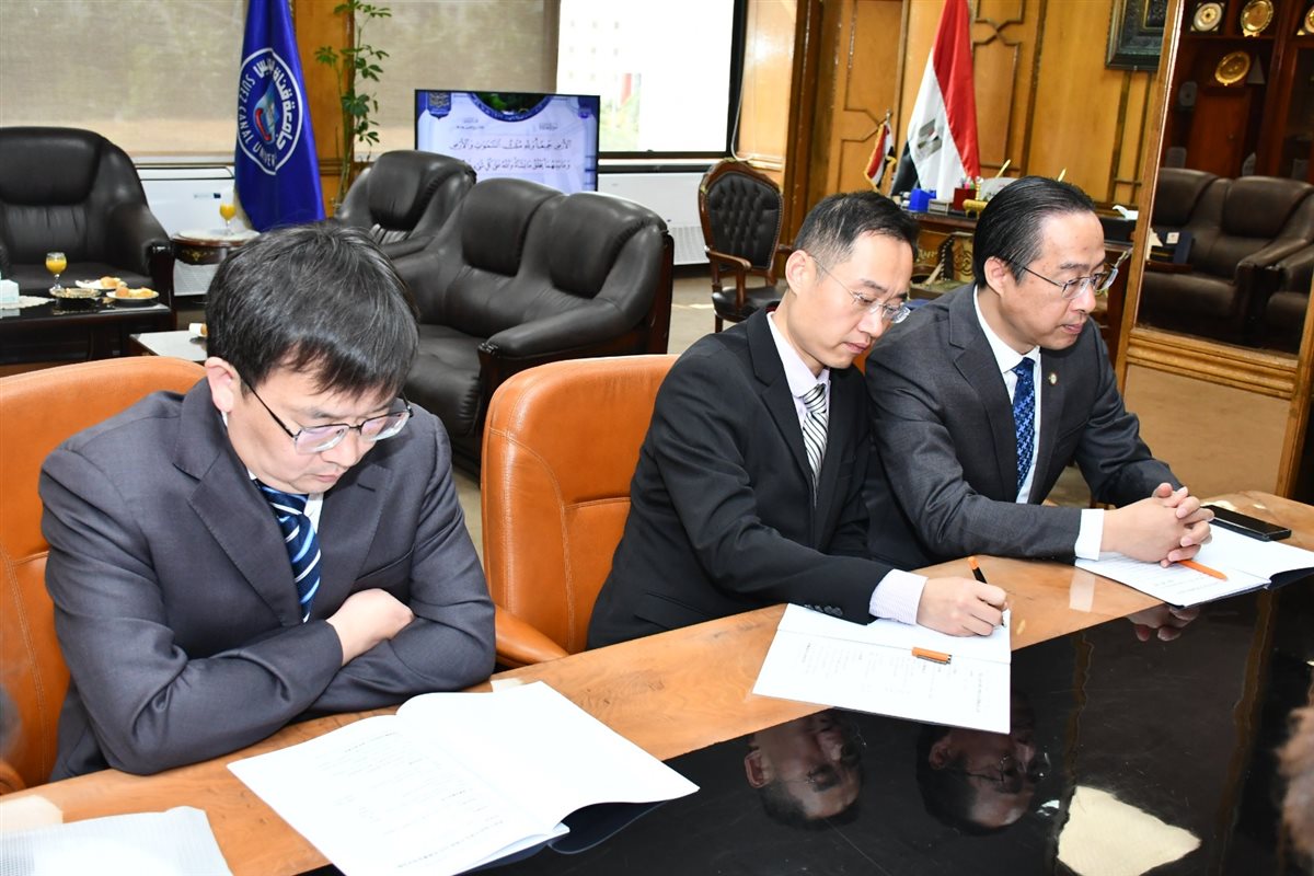 جانب من اللقاء، فيتو